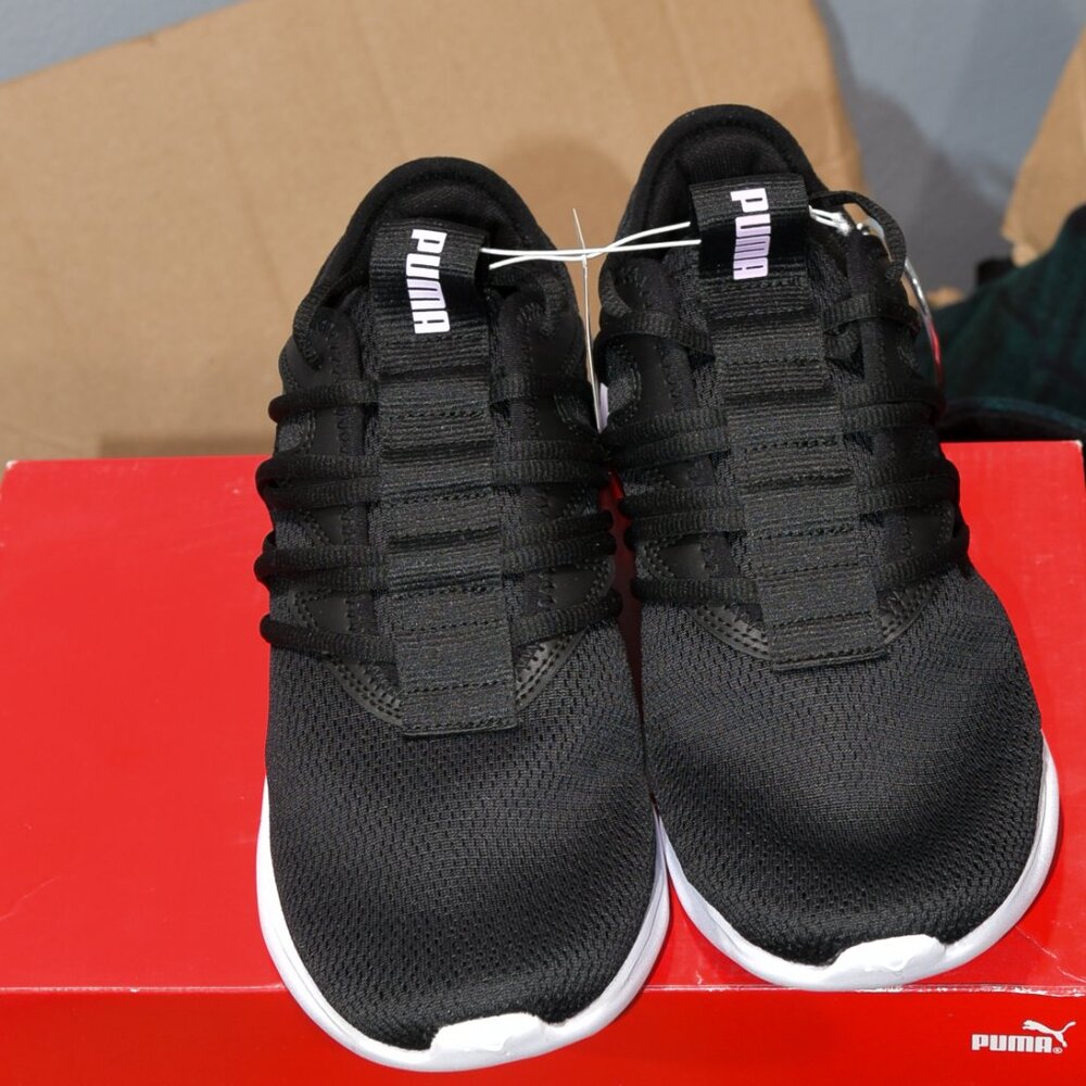 PUMA - - Ladies Training Running Walking Sneaker